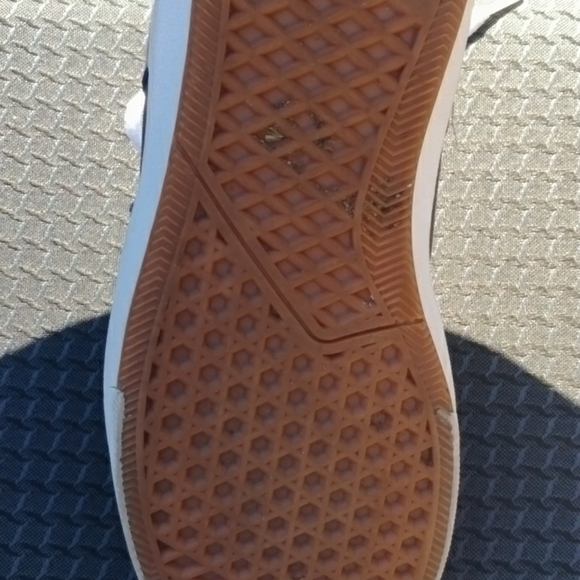 Vans - Picture 4 of 4